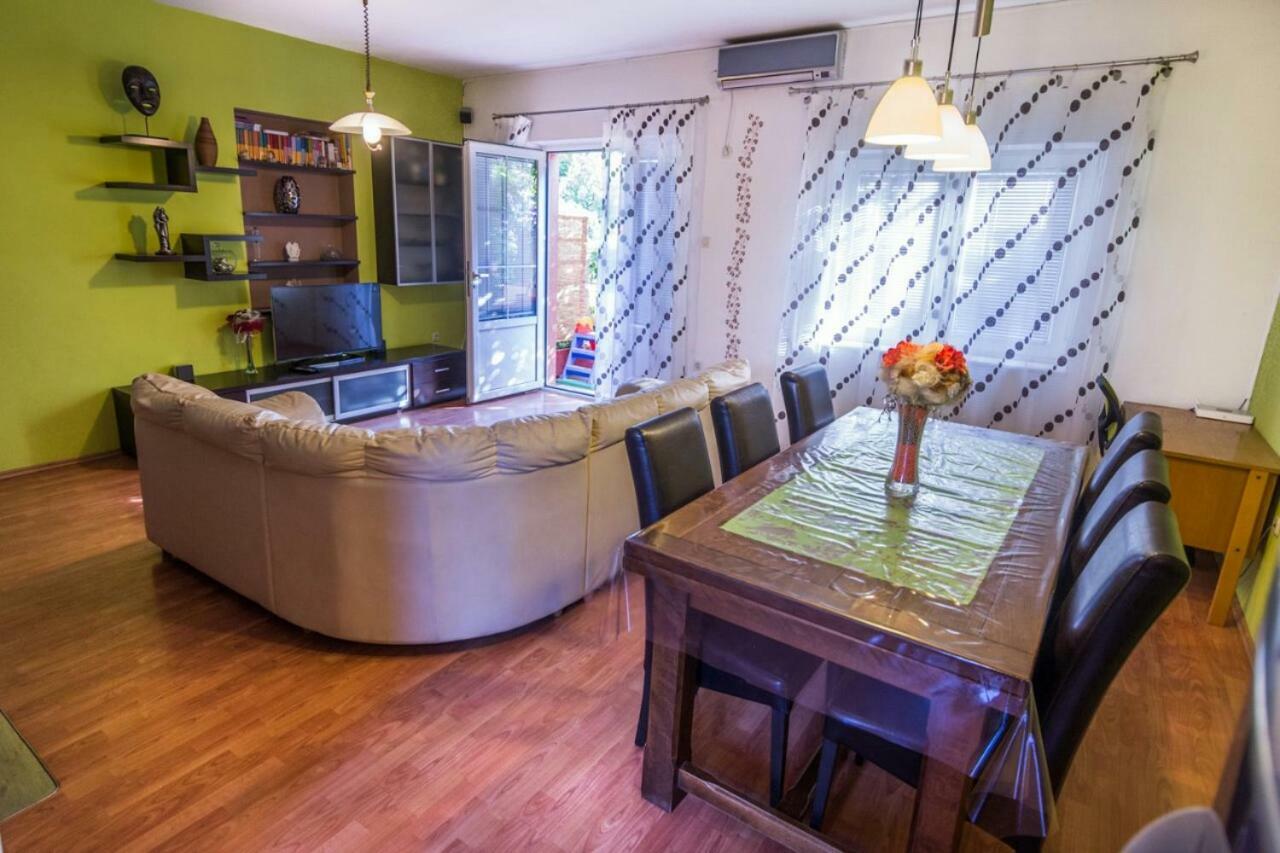Josipa Apartment บีโอกราดนาโมรู ภายนอก รูปภาพ